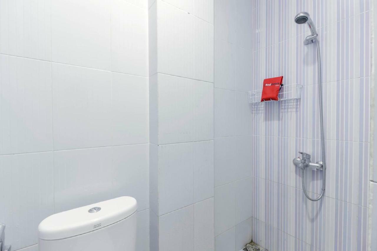 RedDoorz Syariah near Metropolitan Mall Bekasi Esterno foto